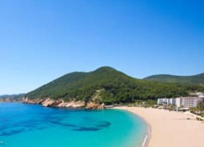 Should you choose Mallorca or Ibiza?