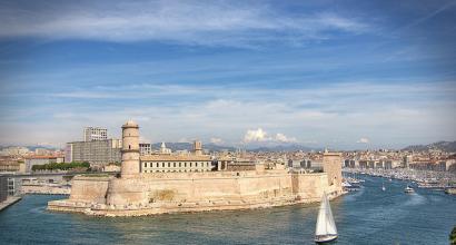 What excursions are worth going on in Marseille?