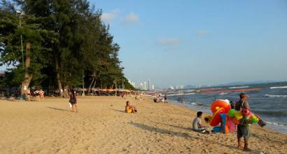 Saan makakahanap ng malinis na beach sa Pattaya Ang beach sa Pattaya