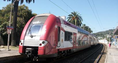 What types of transport can you get from Nice to Monaco?