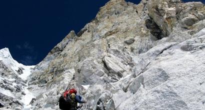 Climbing Amadablam (6812 m) with acclimatization on Lobuche peak (6000 m), Nepal Individual special equipment for climbing
